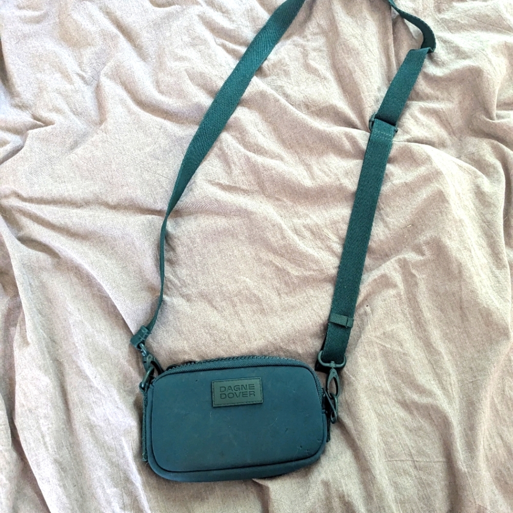 Crossbody purse